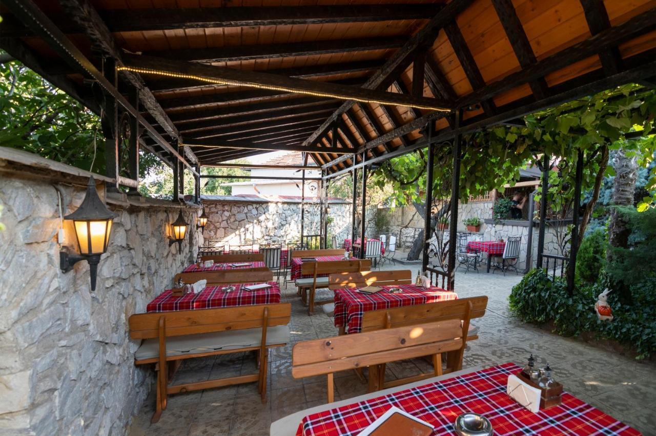Family Hotel Bunara Brestnik エクステリア 写真